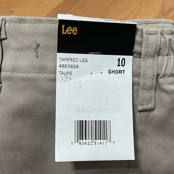 NWT Women’s Size 10 (30 X 29) Lee Tapered Leg Relaxed Fit Mid Rise Pants Tuape - Picture 4 of 10